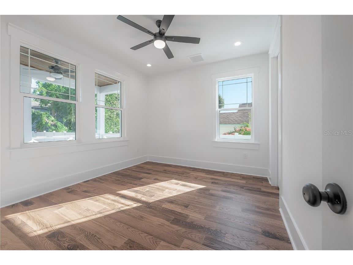 810 E Frierson Avenue Tampa FL 33603 TB8437472 image20