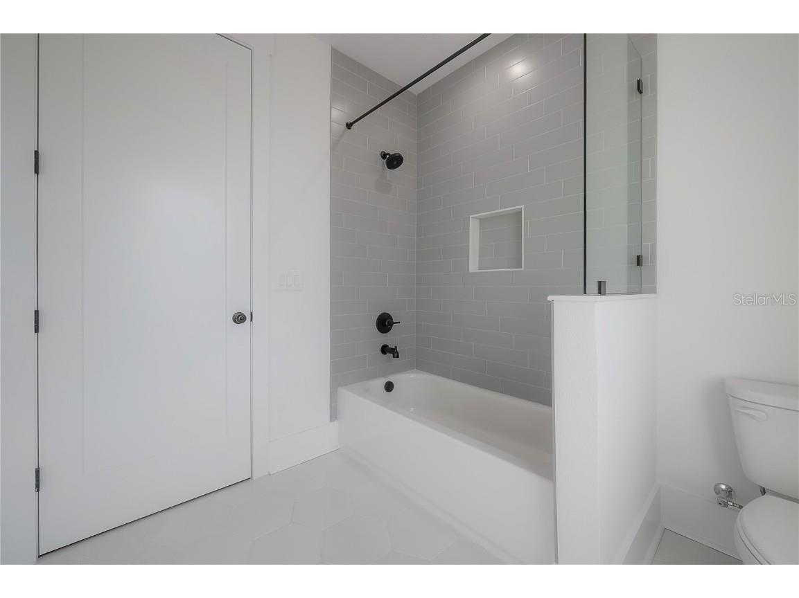 810 E Frierson Avenue Tampa FL 33603 TB8437472 image25