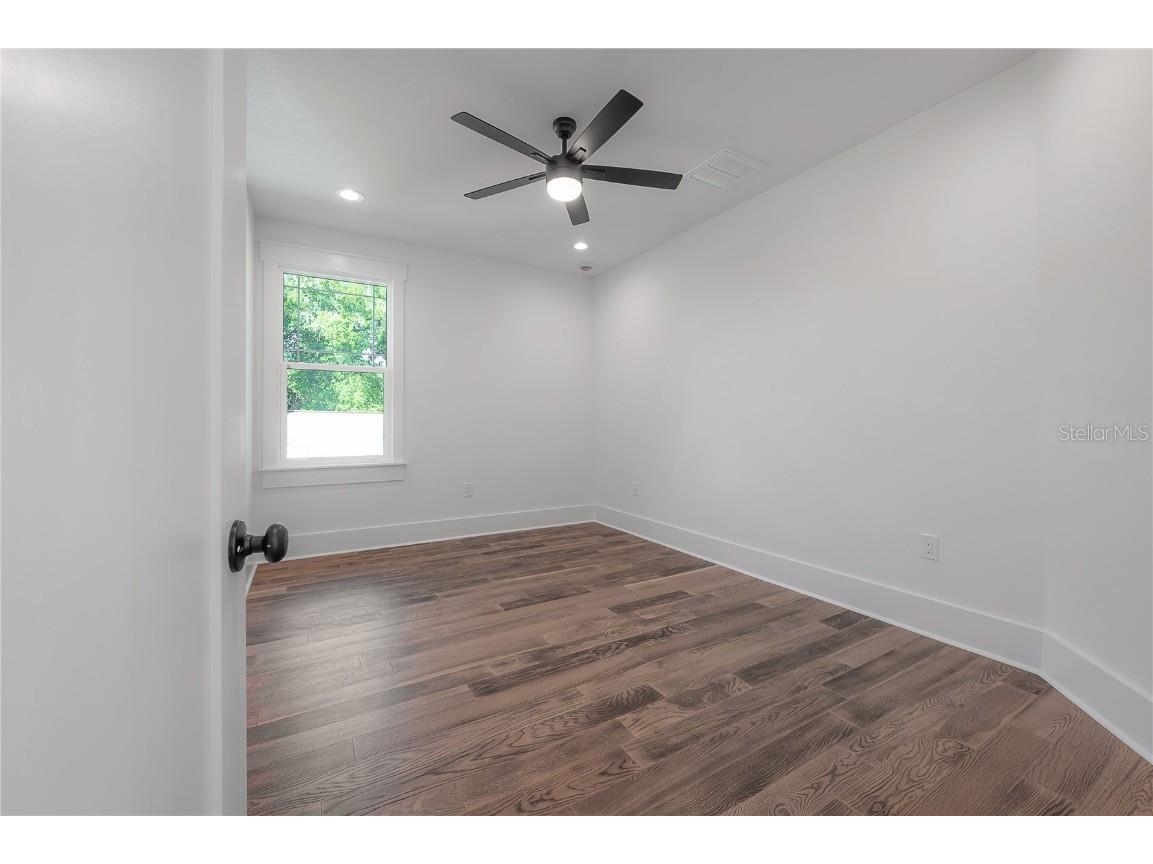 810 E Frierson Avenue Tampa FL 33603 TB8437472 image30