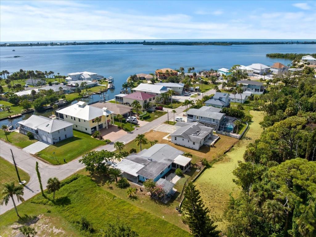 810 Harvard Street Englewood FL 34223 A4669010 image1