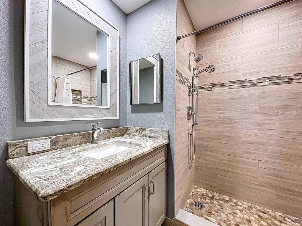 810 Island Walk Drive #810 Tampa FL 33602 TB8374189 image17