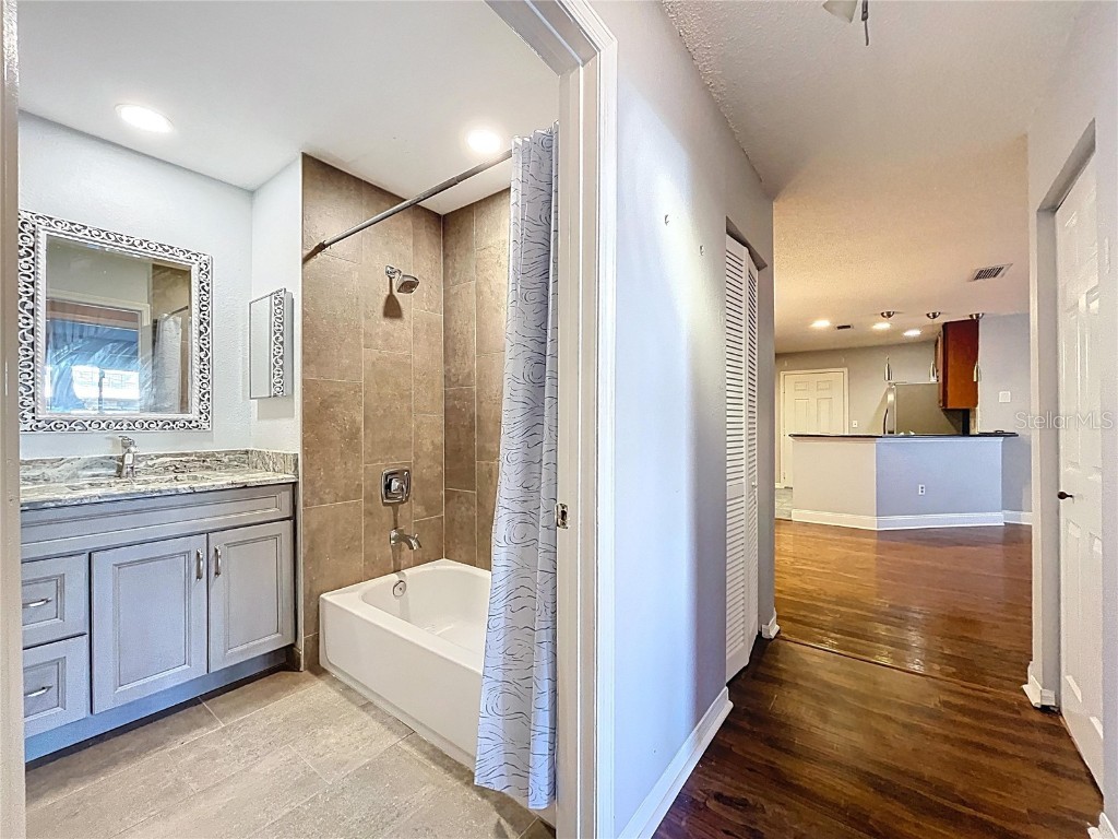 810 Island Walk Drive #810 Tampa FL 33602 TB8374189 image22