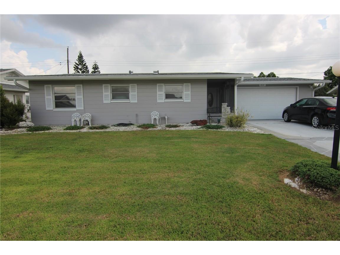 810 Oakmont Avenue Sun City Center FL 33573 T3430190 image1