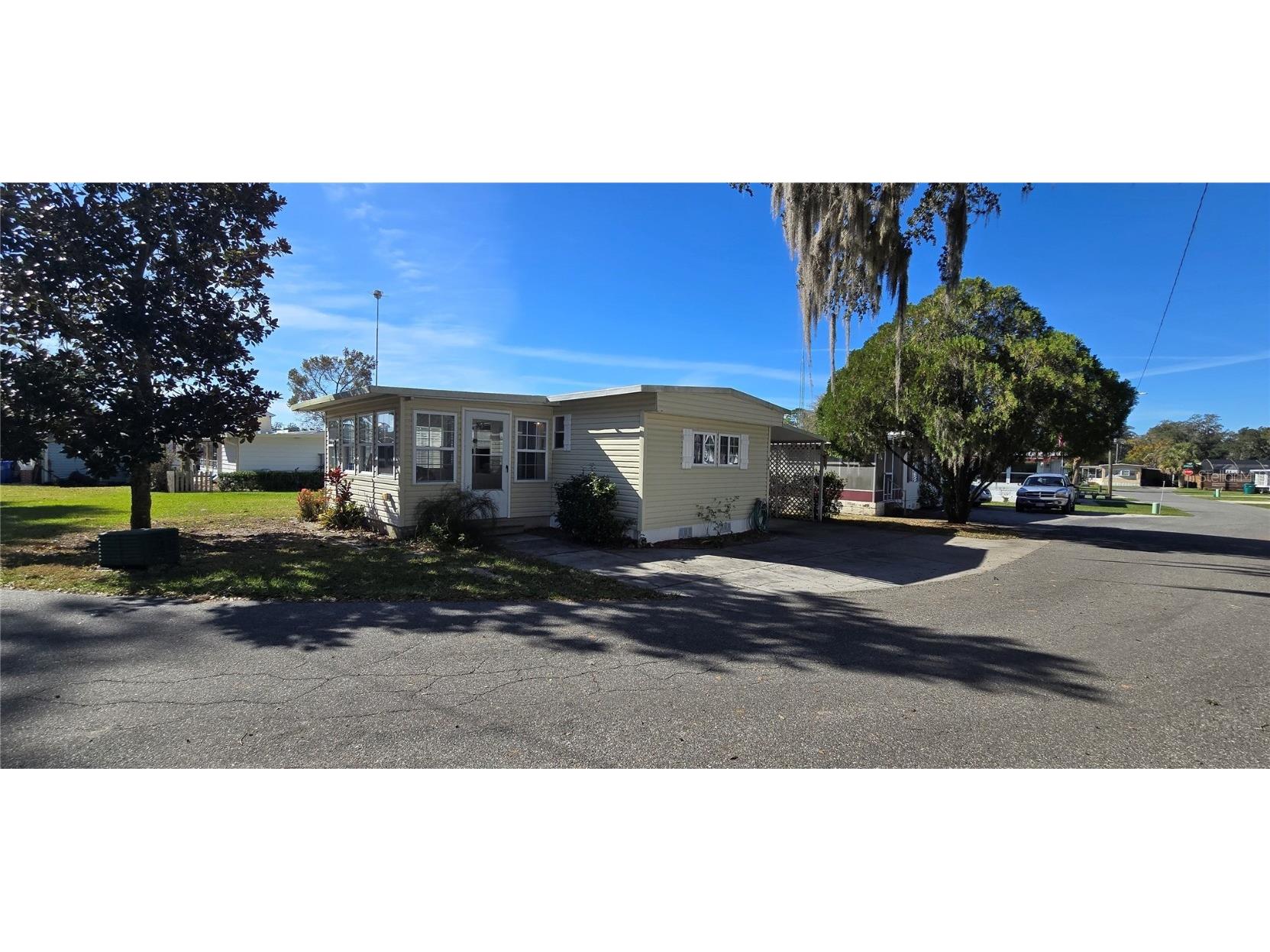 810 Oakwood Circle Wildwood FL 34785 G5090850 image1