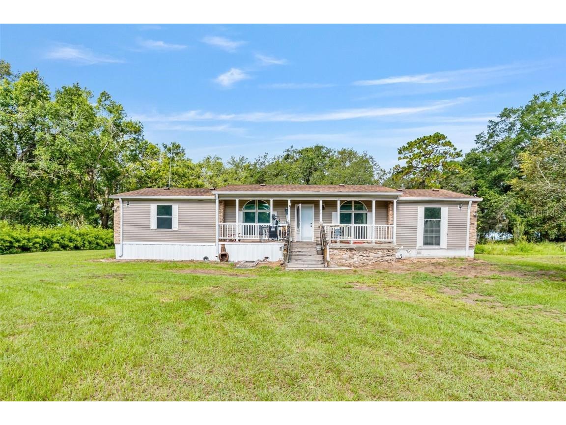 810 Plum Nearly Lane Lady Lake FL 32159 V4944246 image1