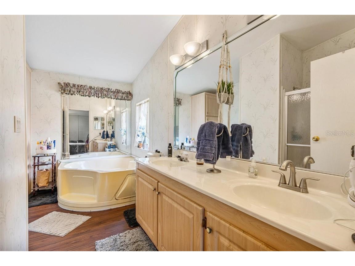 810 Plum Nearly Lane Lady Lake FL 32159 V4944246 image10