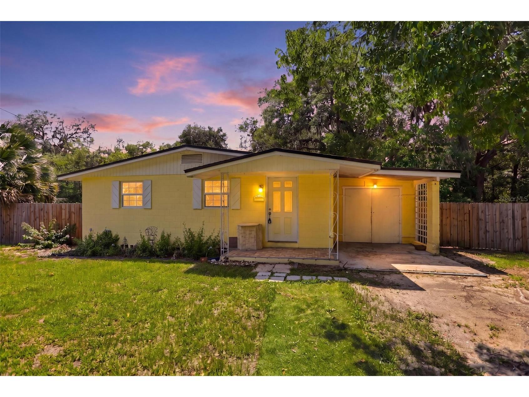 810 S Massachusetts Avenue Deland FL 32724 V4948904 image1