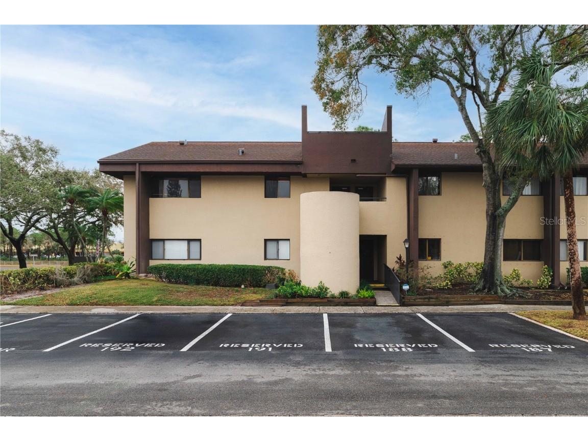 810 S Village Drive N #201 Saint Petersburg FL 33716 TB8343728 image1