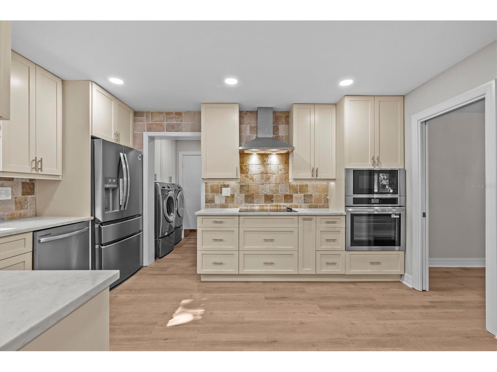 810 S West Shore Boulevard Tampa FL 33609 TB8462736 image17