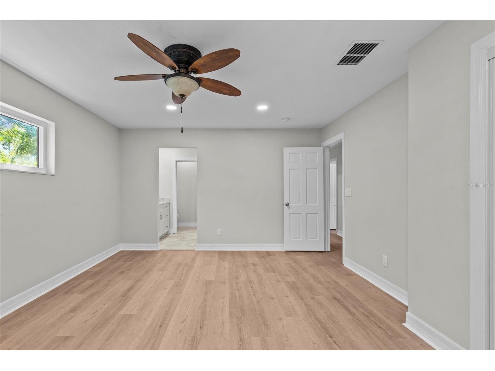 810 S West Shore Boulevard Tampa FL 33609 TB8462736 image21