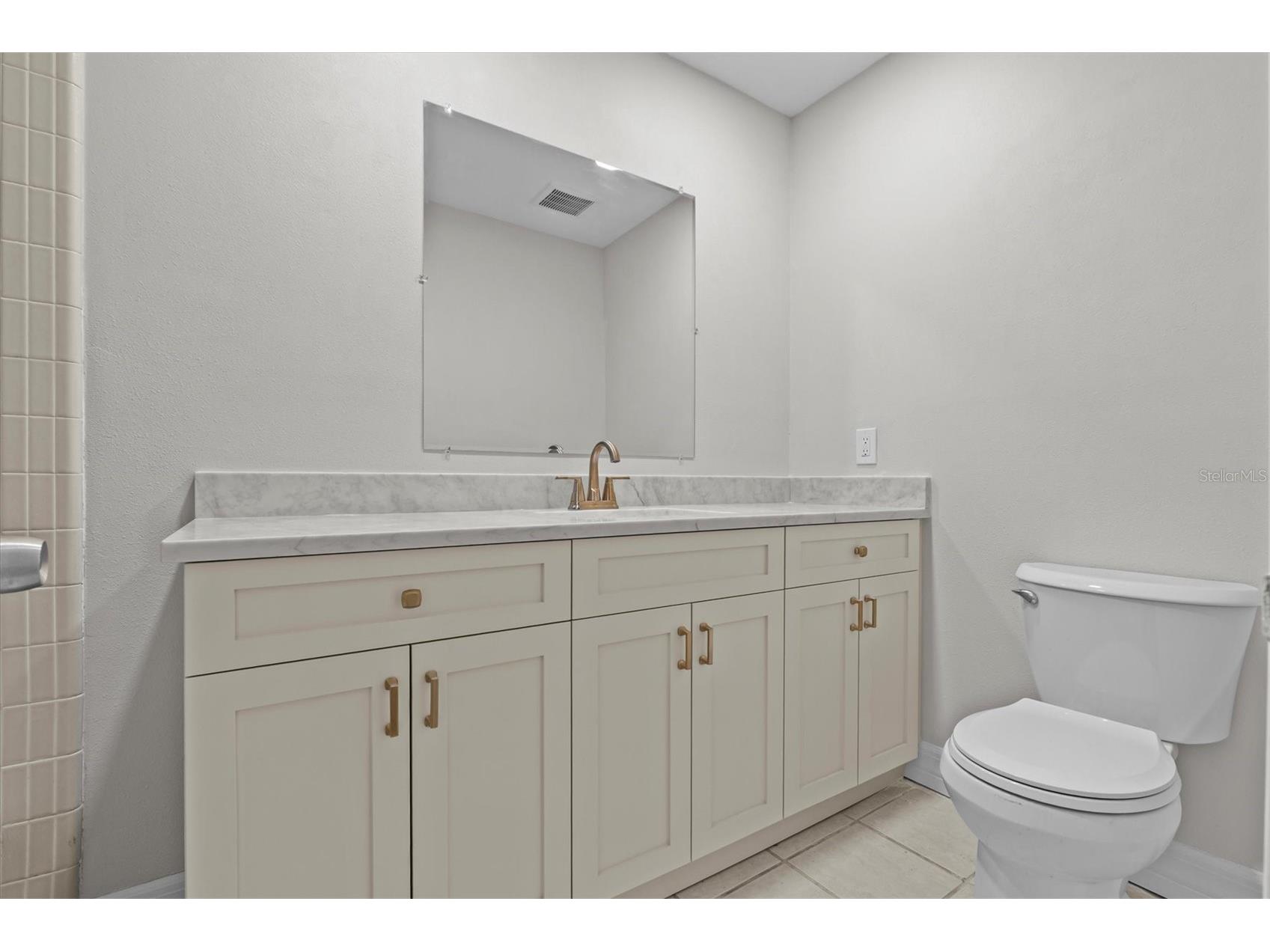 810 S West Shore Boulevard Tampa FL 33609 TB8462736 image25