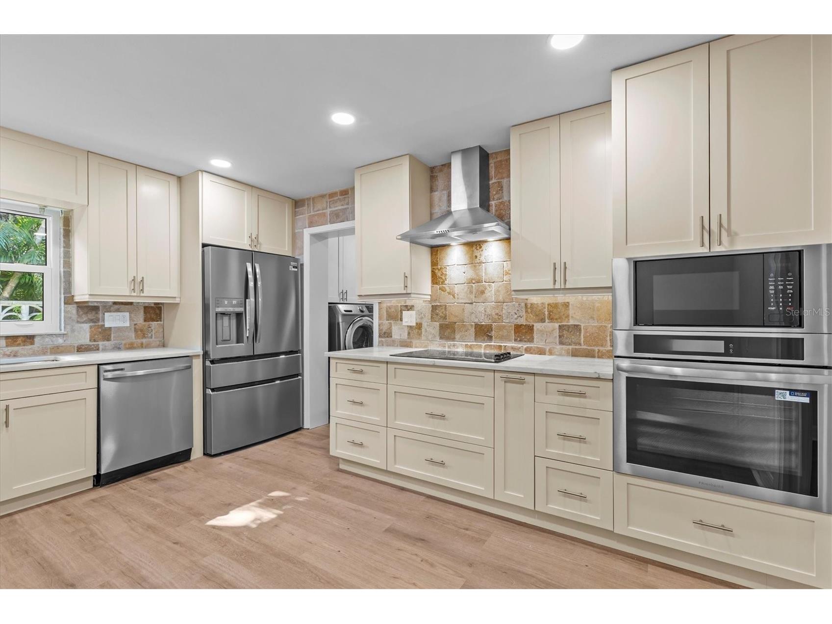 810 S West Shore Boulevard Tampa FL 33609 TB8462736 image7
