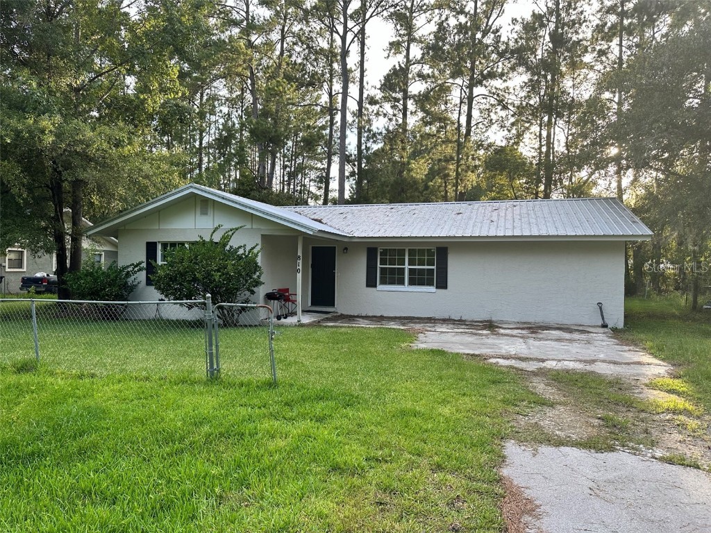 810 SE 7th Avenue Lake Butler FL 32054 GC515527 image1