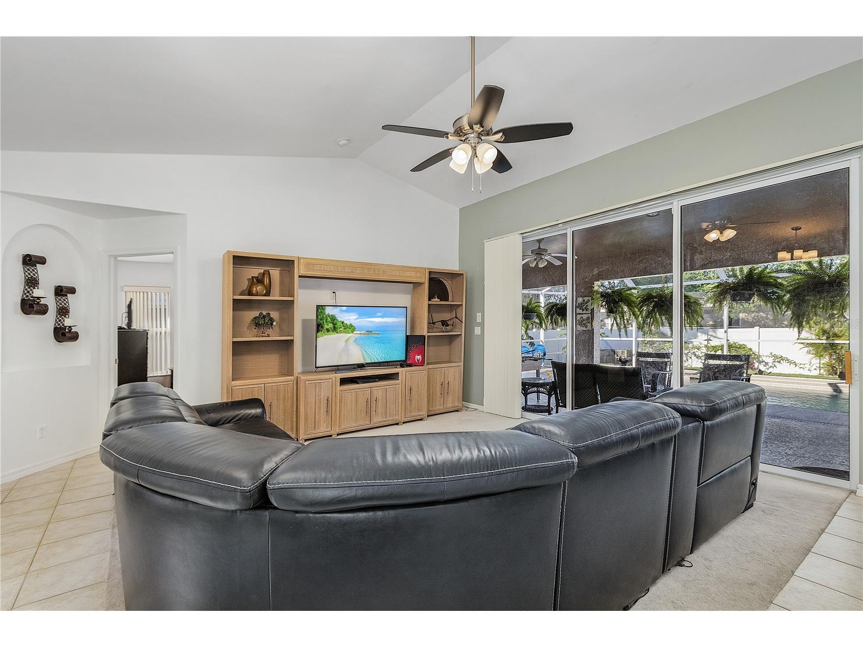 810 SW 10th Place Cape Coral FL 33991 O6407042 image5