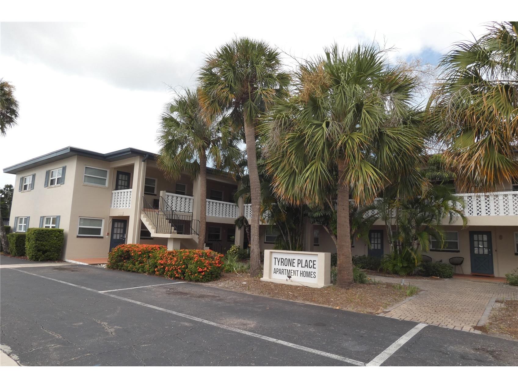 810 Tyrone Boulevard N #G-2 Saint Petersburg FL 33710 U8024162 image2