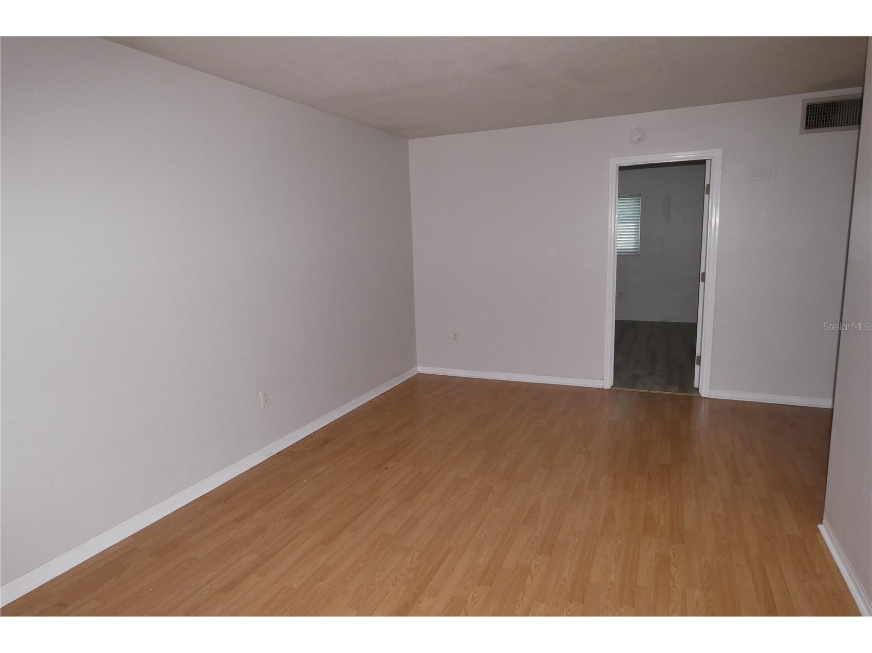 810 Tyrone Boulevard N #G-2 Saint Petersburg FL 33710 U8024162 image5