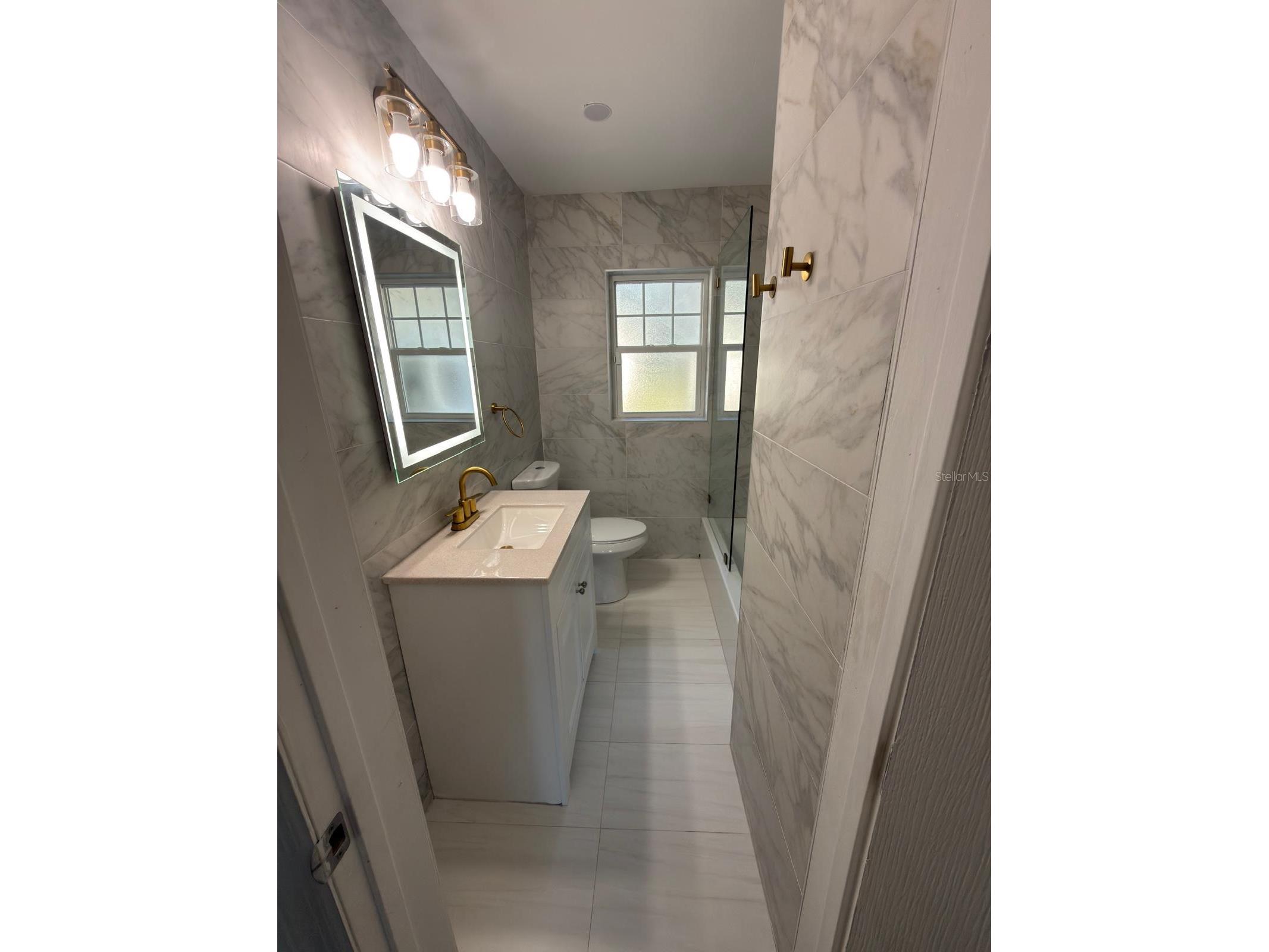 810 W 113th Avenue Tampa FL 33612 TB8508953 image9