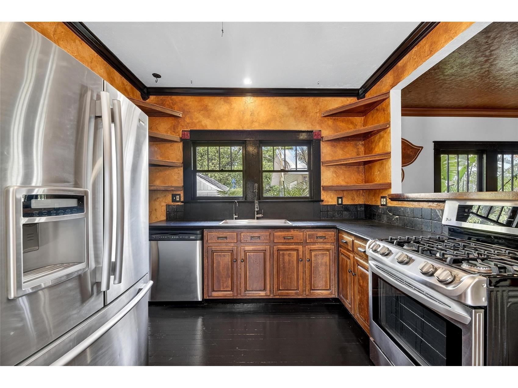 810 W River Heights Avenue Tampa FL 33603 TB8492625 image17