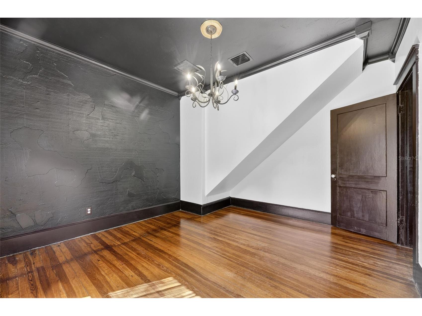 810 W River Heights Avenue Tampa FL 33603 TB8492625 image33