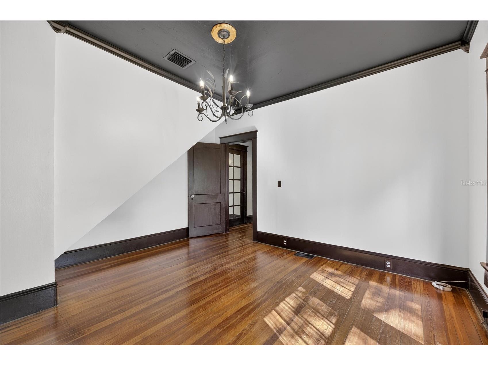 810 W River Heights Avenue Tampa FL 33603 TB8492625 image34