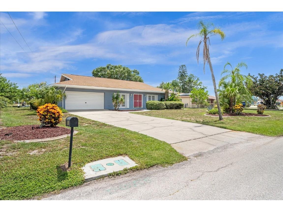 810 White Heron Boulevard Ruskin FL 33570 - TAMPA BAY T3462460 image1