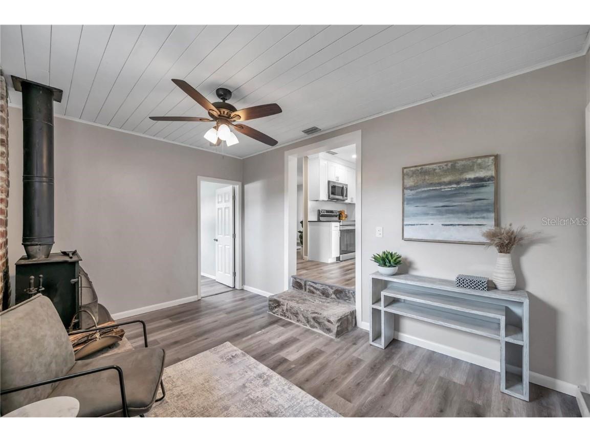 8100 5th Street N Saint Petersburg FL 33702 L4956847 image11