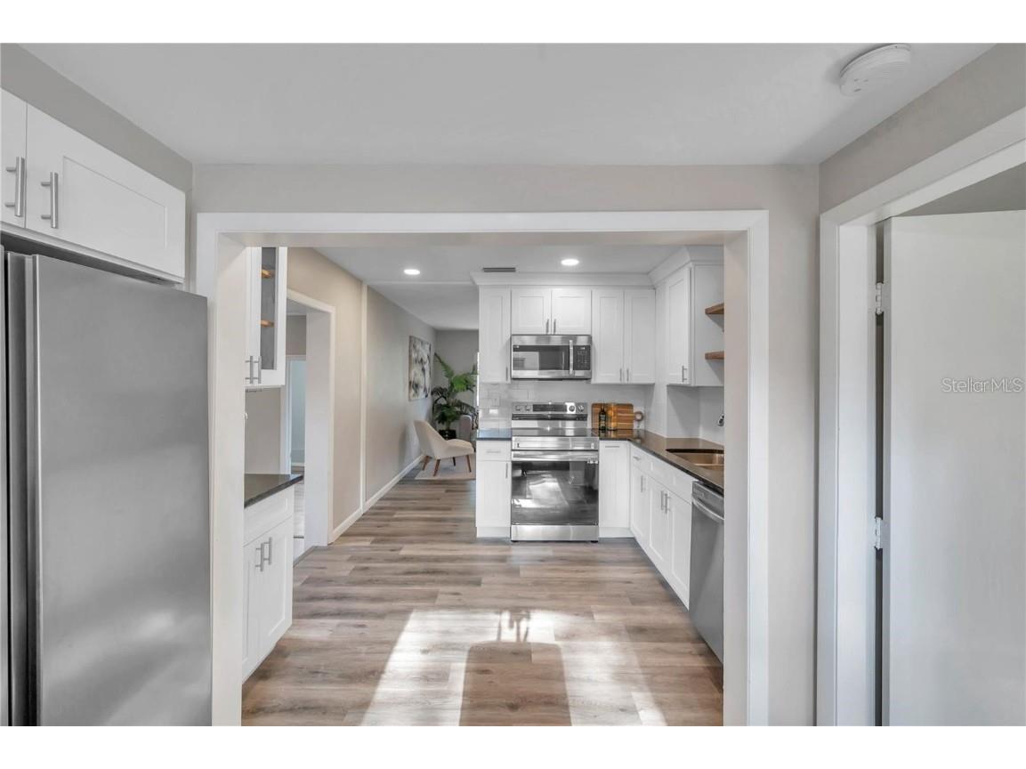 8100 5th Street N Saint Petersburg FL 33702 L4956847 image23