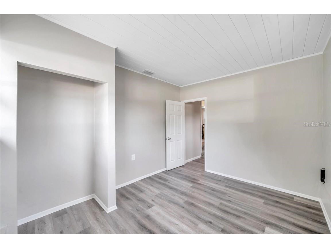 8100 5th Street N Saint Petersburg FL 33702 L4956847 image33