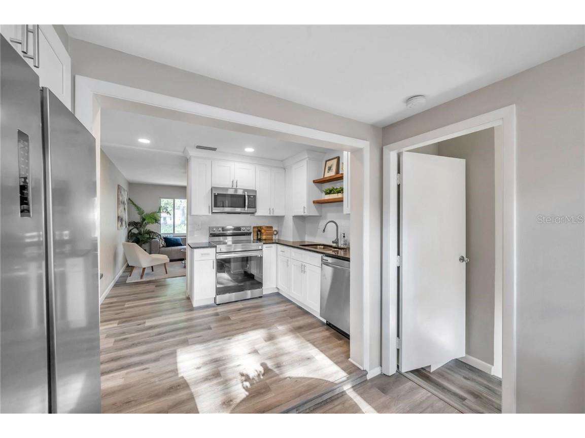 8100 5th Street N Saint Petersburg FL 33702 L4957504 image24