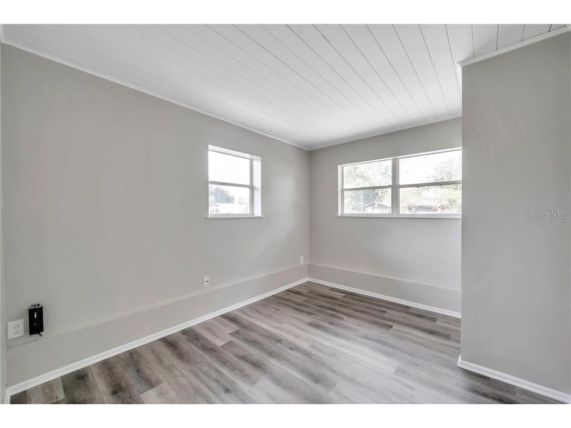 8100 5th Street N Saint Petersburg FL 33702 L4957504 image31