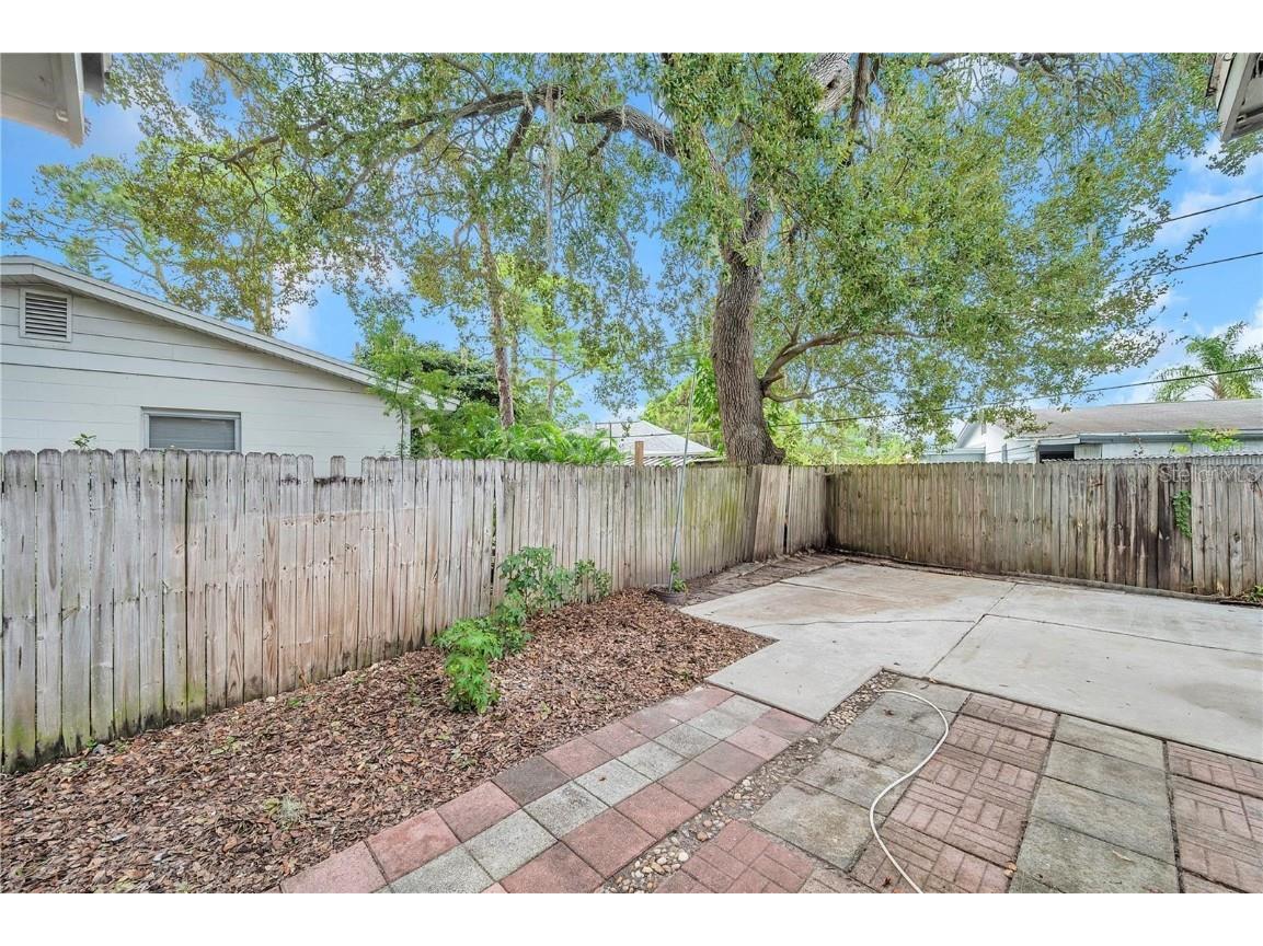 8100 5th Street N Saint Petersburg FL 33702 L4957504 image48