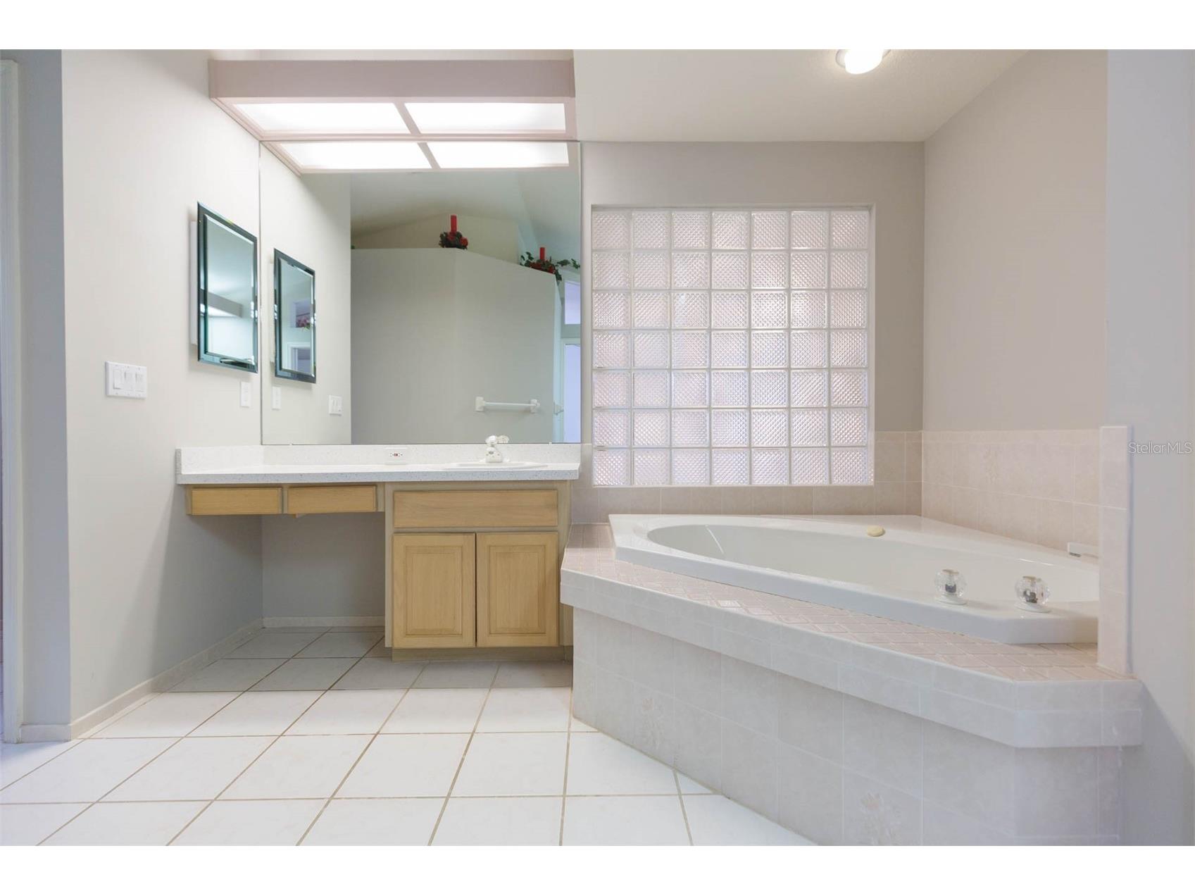 8100 Hidden Hills Drive Spring Hill FL 34606 TB8473856 image31