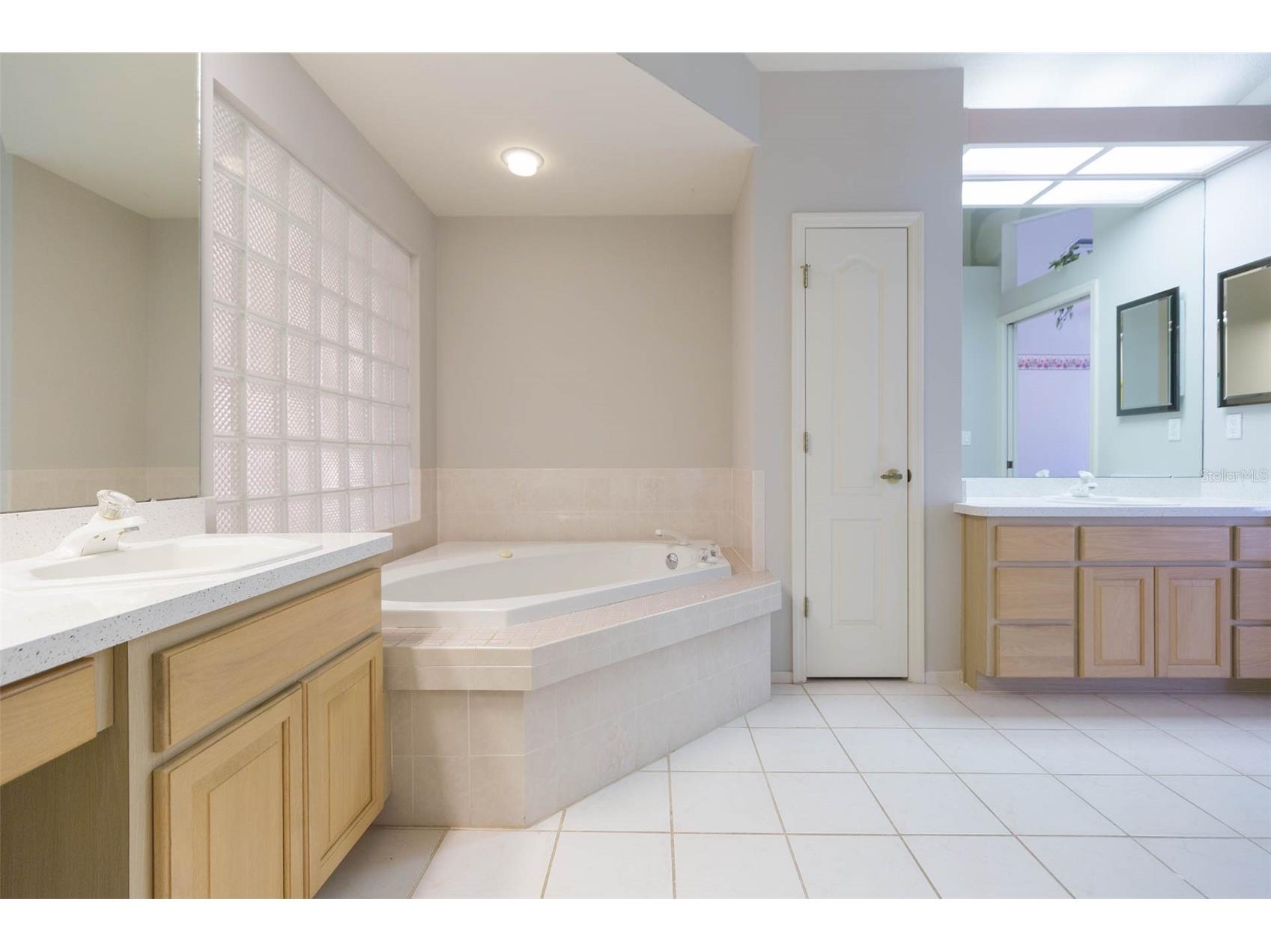 8100 Hidden Hills Drive Spring Hill FL 34606 TB8473856 image33