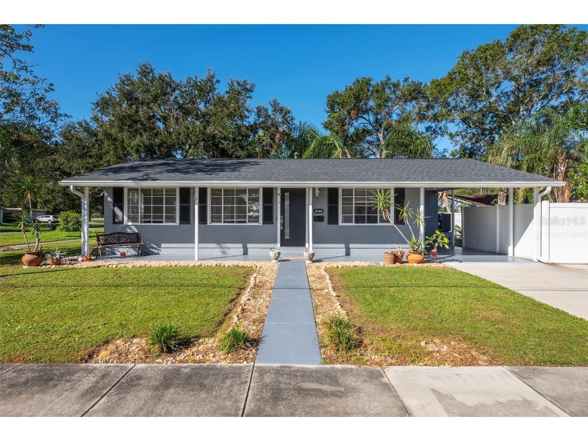 8100 Overlook Place NE Saint Petersburg FL 33702 U8181592 image1