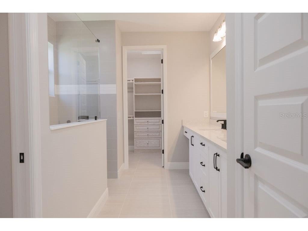 8100 Slipway Drive Sarasota FL 34240 A4687435 image17
