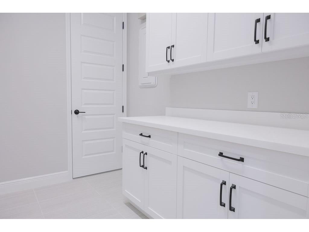 8100 Slipway Drive Sarasota FL 34240 A4687435 image35