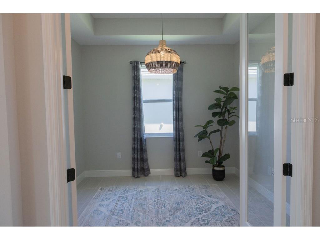 8100 Slipway Drive Sarasota FL 34240 A4687435 image4