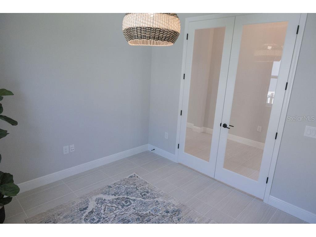 8100 Slipway Drive Sarasota FL 34240 A4687435 image5