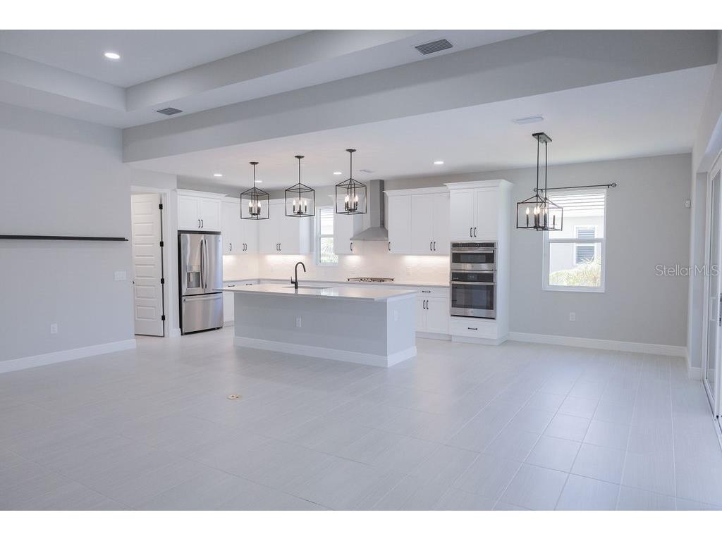 8100 Slipway Drive Sarasota FL 34240 A4687435 image7