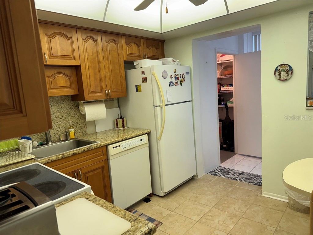 8101 11th Street N #320 Saint Petersburg FL 33702 A4665900 image15