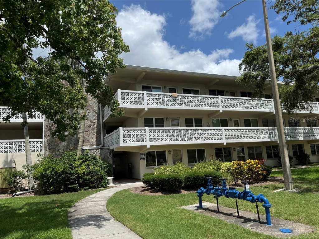 8101 11th Street N #320 Saint Petersburg FL 33702 A4665900 image32