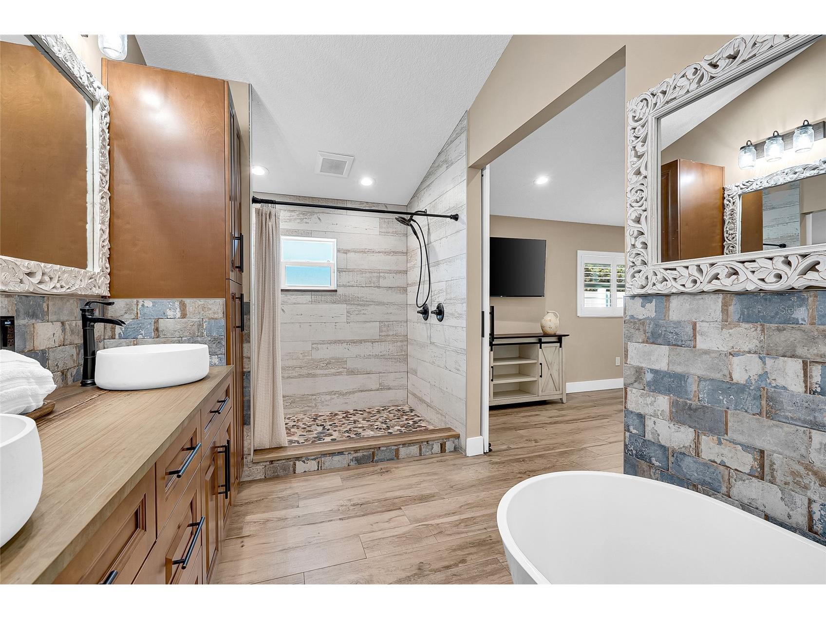 8101 38th Avenue N Saint Petersburg FL 33710 TB8420144 image12