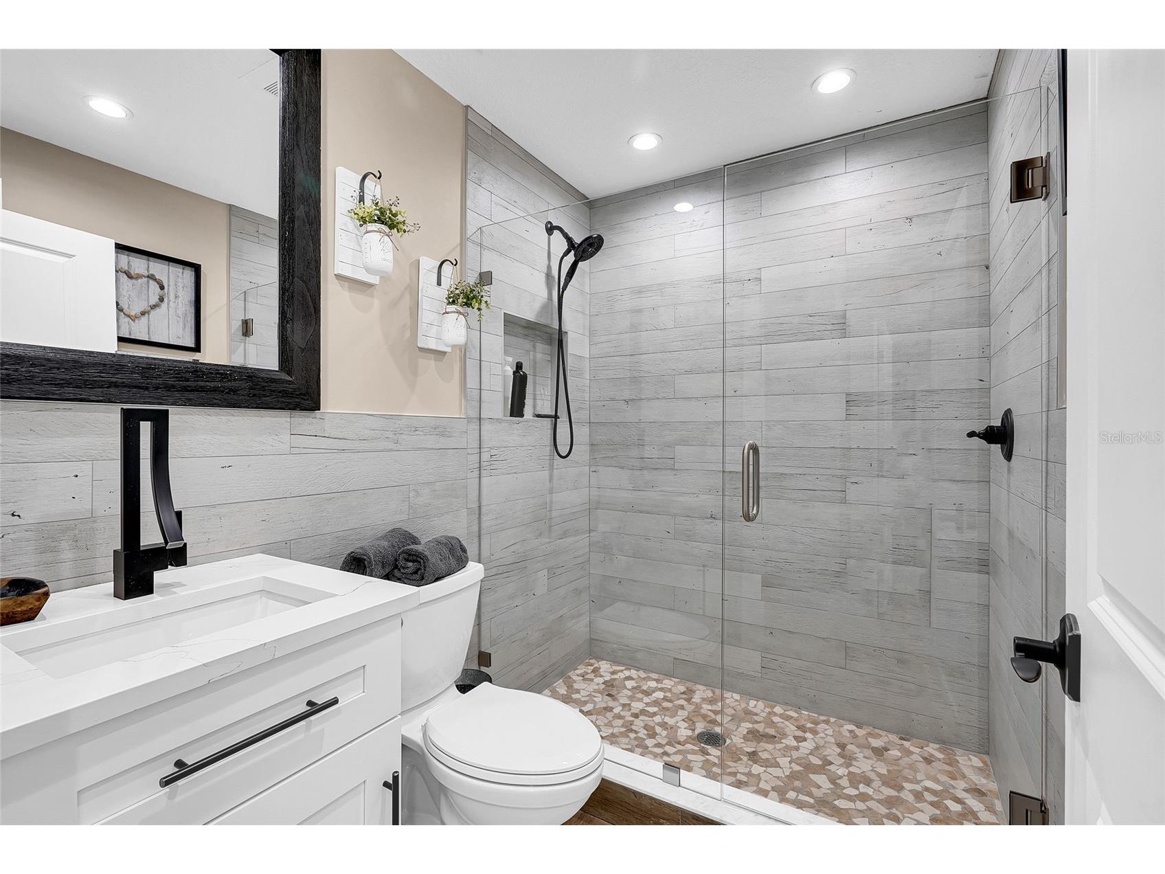 8101 38th Avenue N Saint Petersburg FL 33710 TB8420144 image15