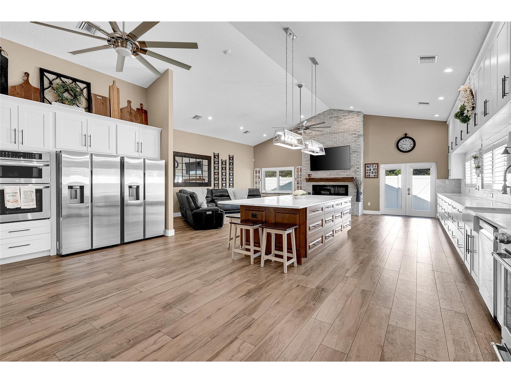 8101 38th Avenue N Saint Petersburg FL 33710 TB8420144 image2