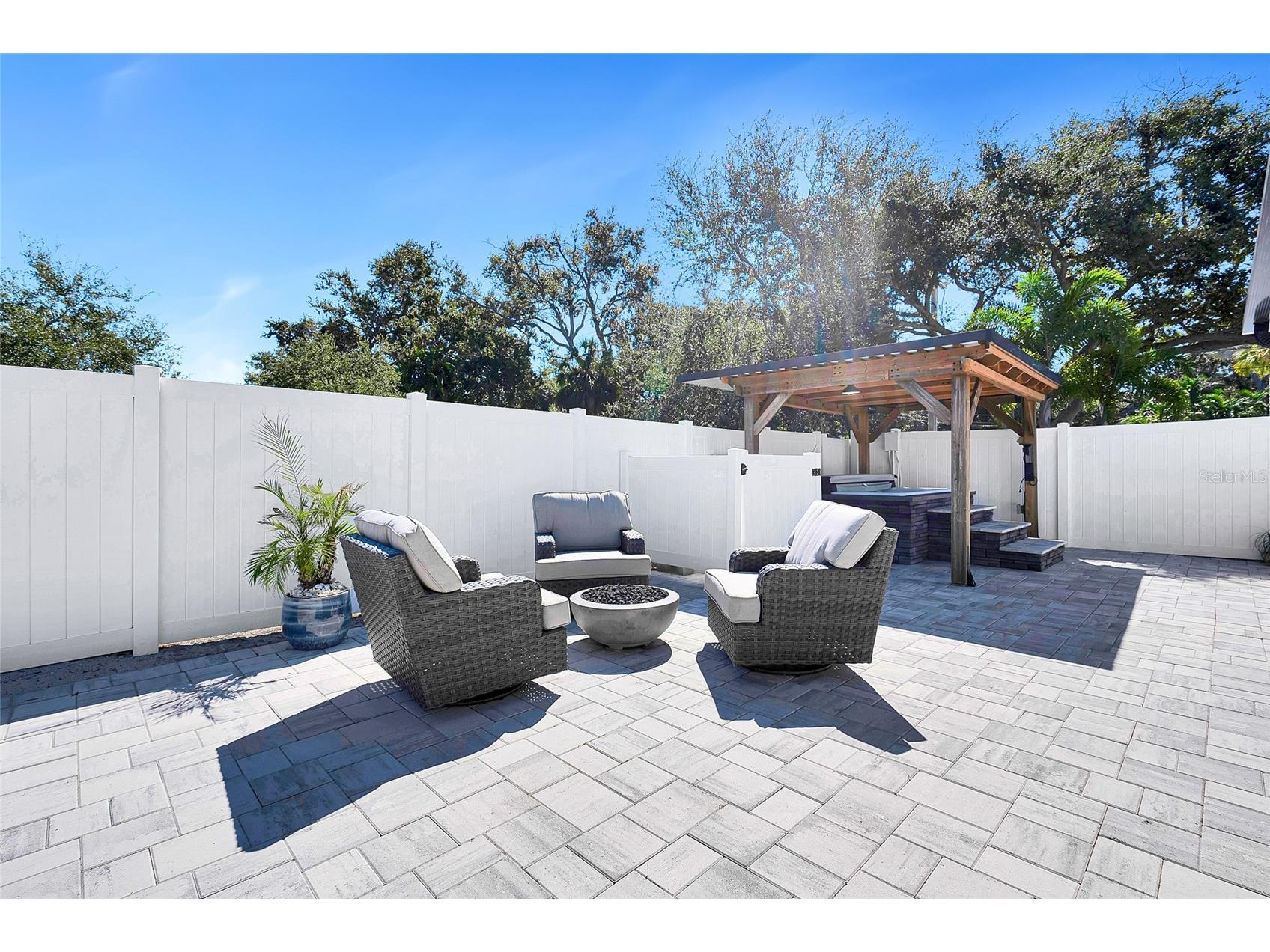 8101 38th Avenue N Saint Petersburg FL 33710 TB8420144 image22