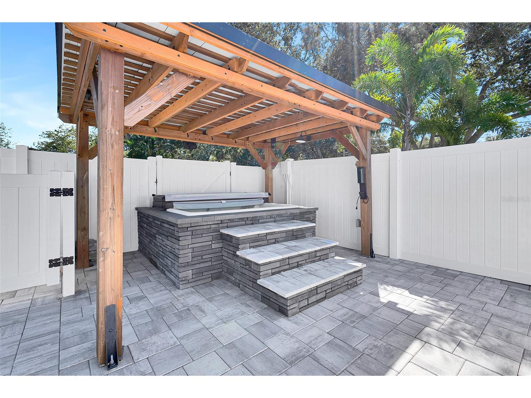 8101 38th Avenue N Saint Petersburg FL 33710 TB8420144 image33