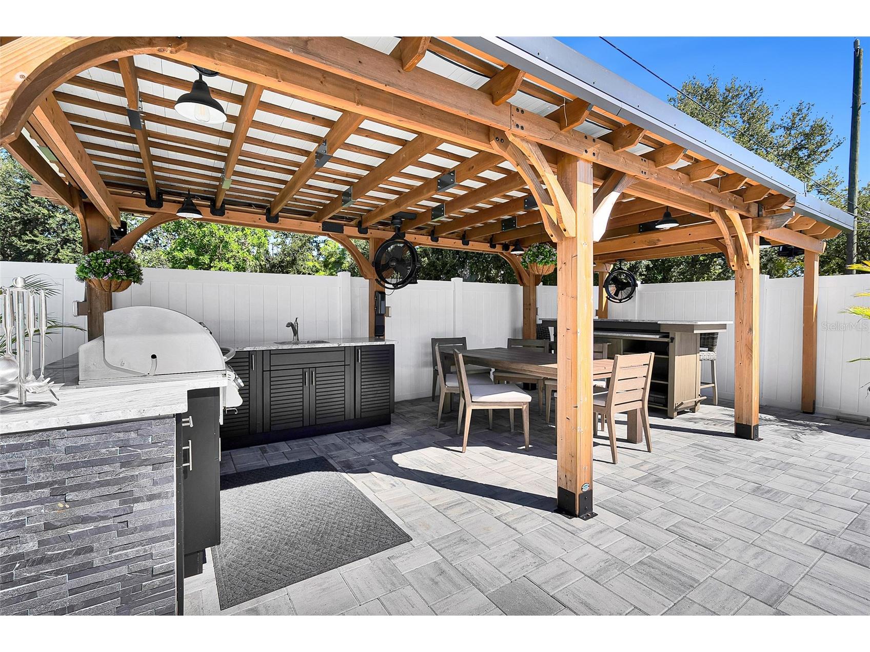 8101 38th Avenue N Saint Petersburg FL 33710 TB8420144 image4