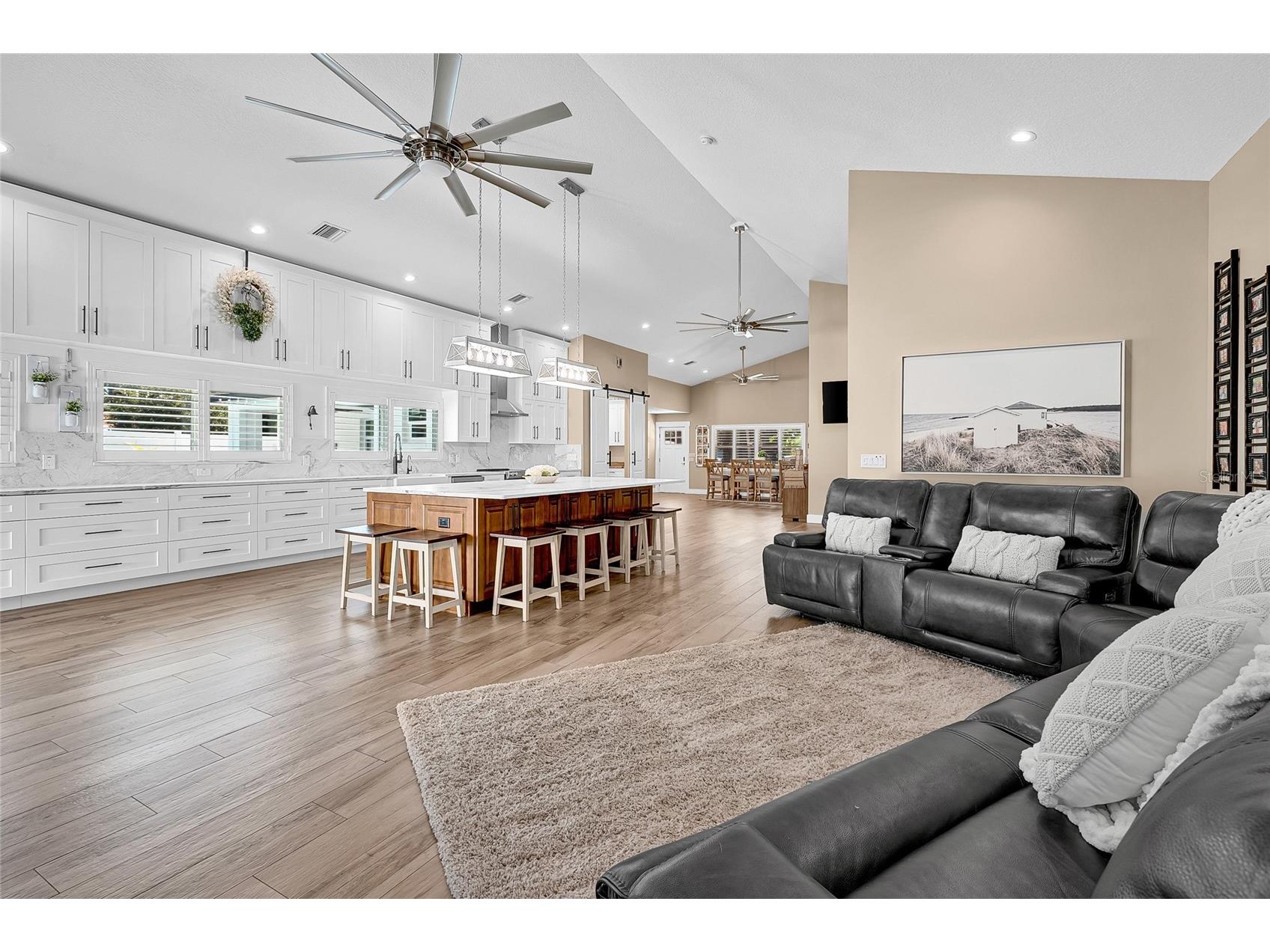 8101 38th Avenue N Saint Petersburg FL 33710 TB8420144 image43