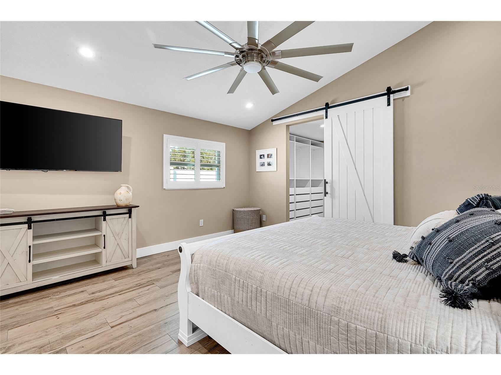 8101 38th Avenue N Saint Petersburg FL 33710 TB8420144 image6