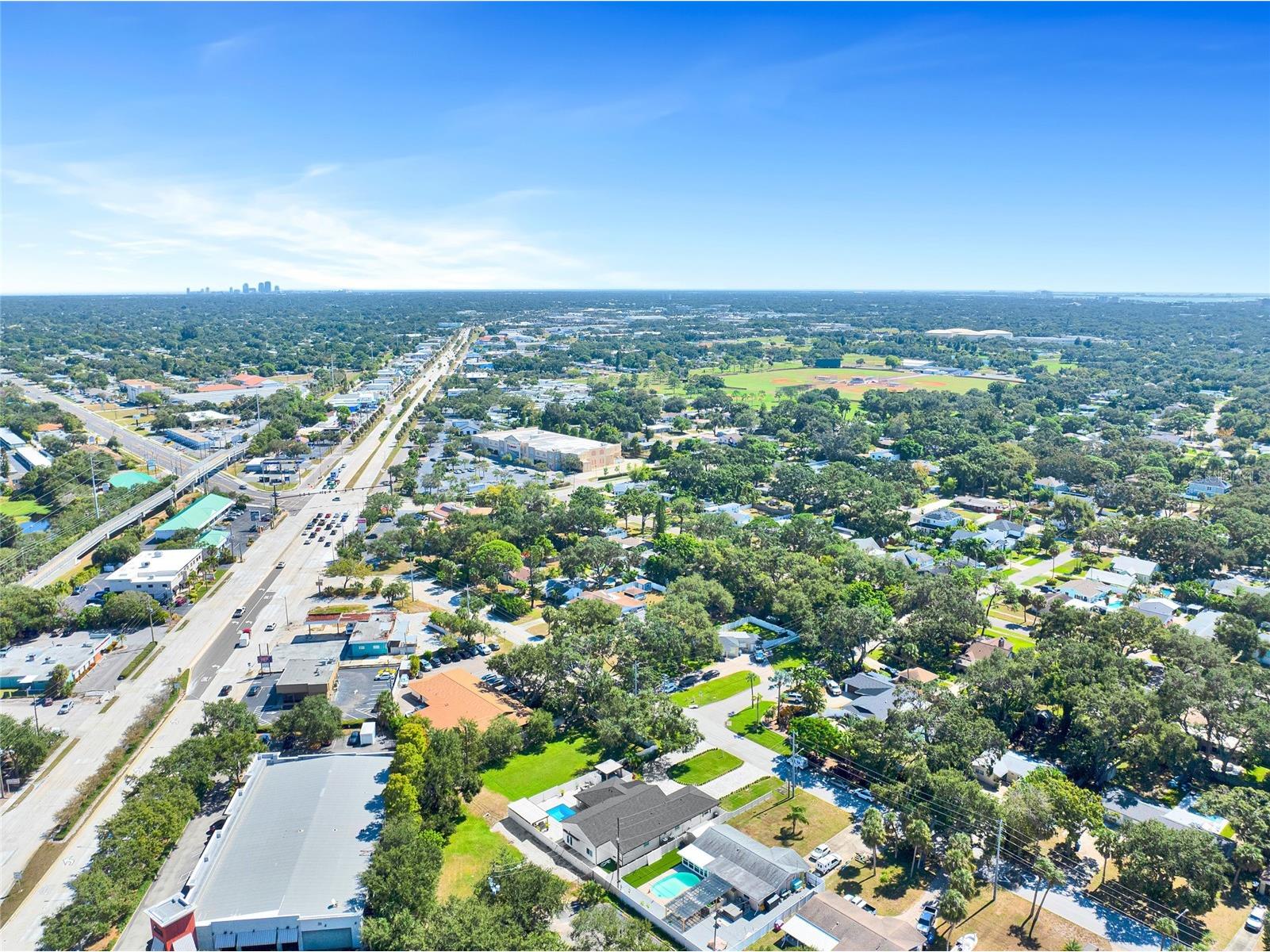 8101 38th Avenue N Saint Petersburg FL 33710 TB8420144 image60